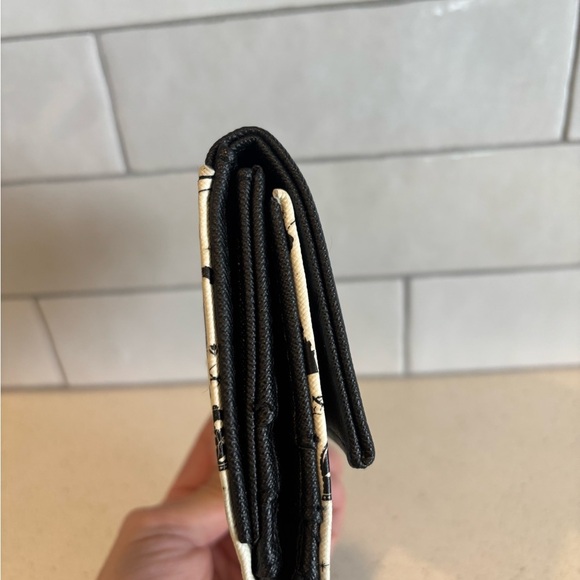 Official Loungefly Disney Princess Silhouette Mini Flap Wallet New Missing Bow - Picture 3 of 10